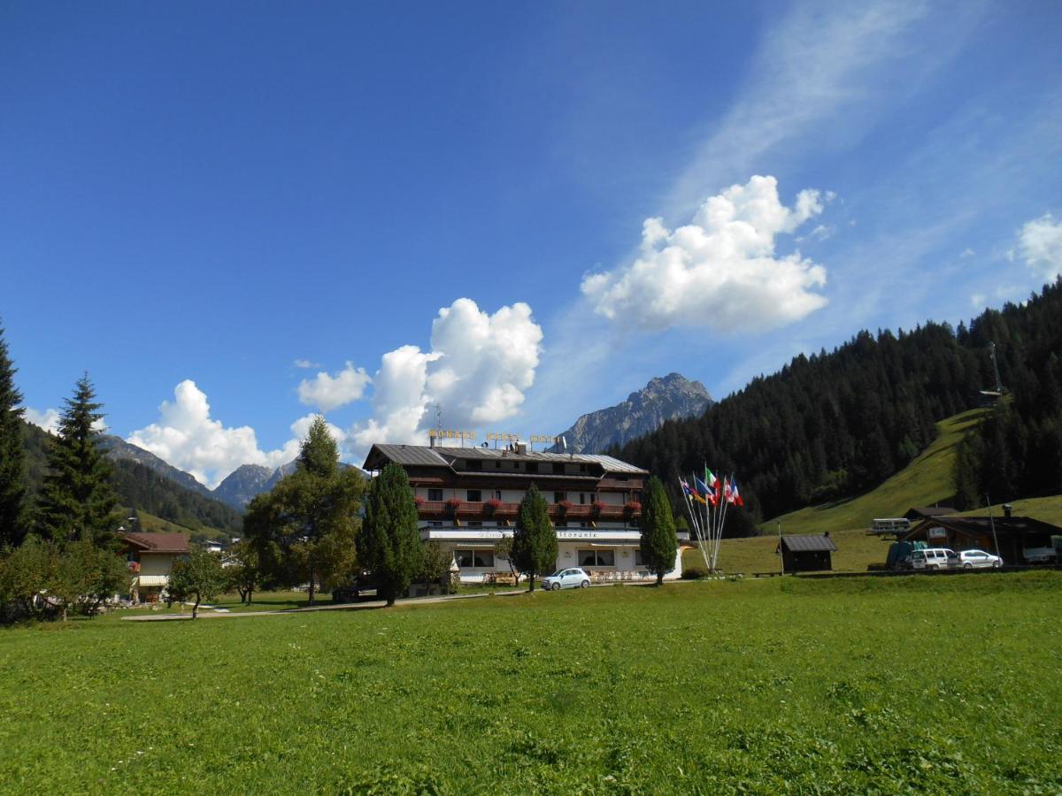 Monaco Sport Hotel Santo Stefano Di Cadore Bagian luar foto